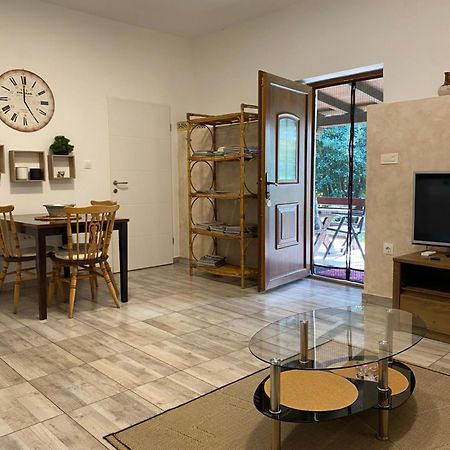 Apartman "Almond House 2" Πούλα Εξωτερικό φωτογραφία
